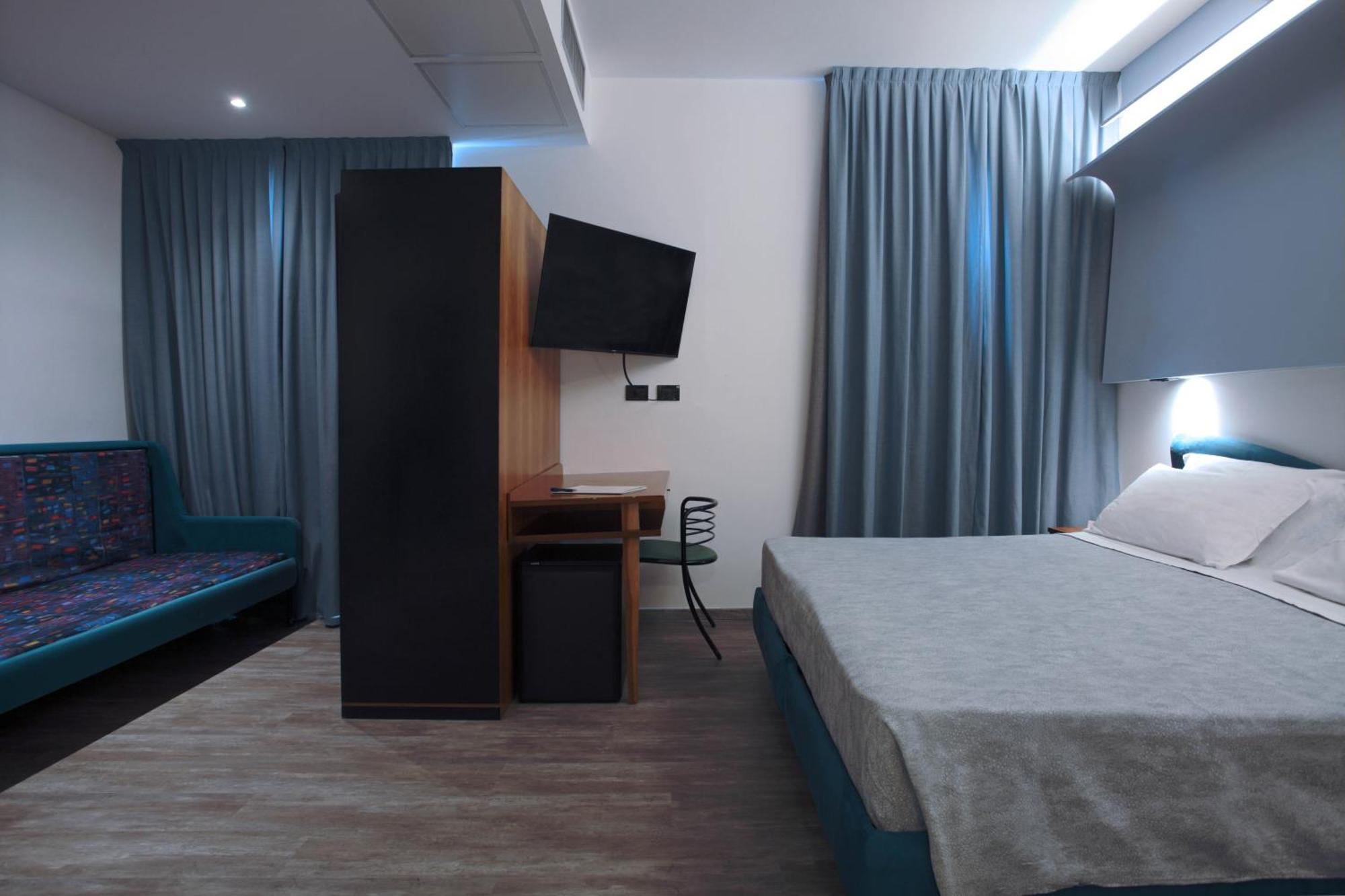 Hotel Ali D'Oro リミニ 部屋 写真