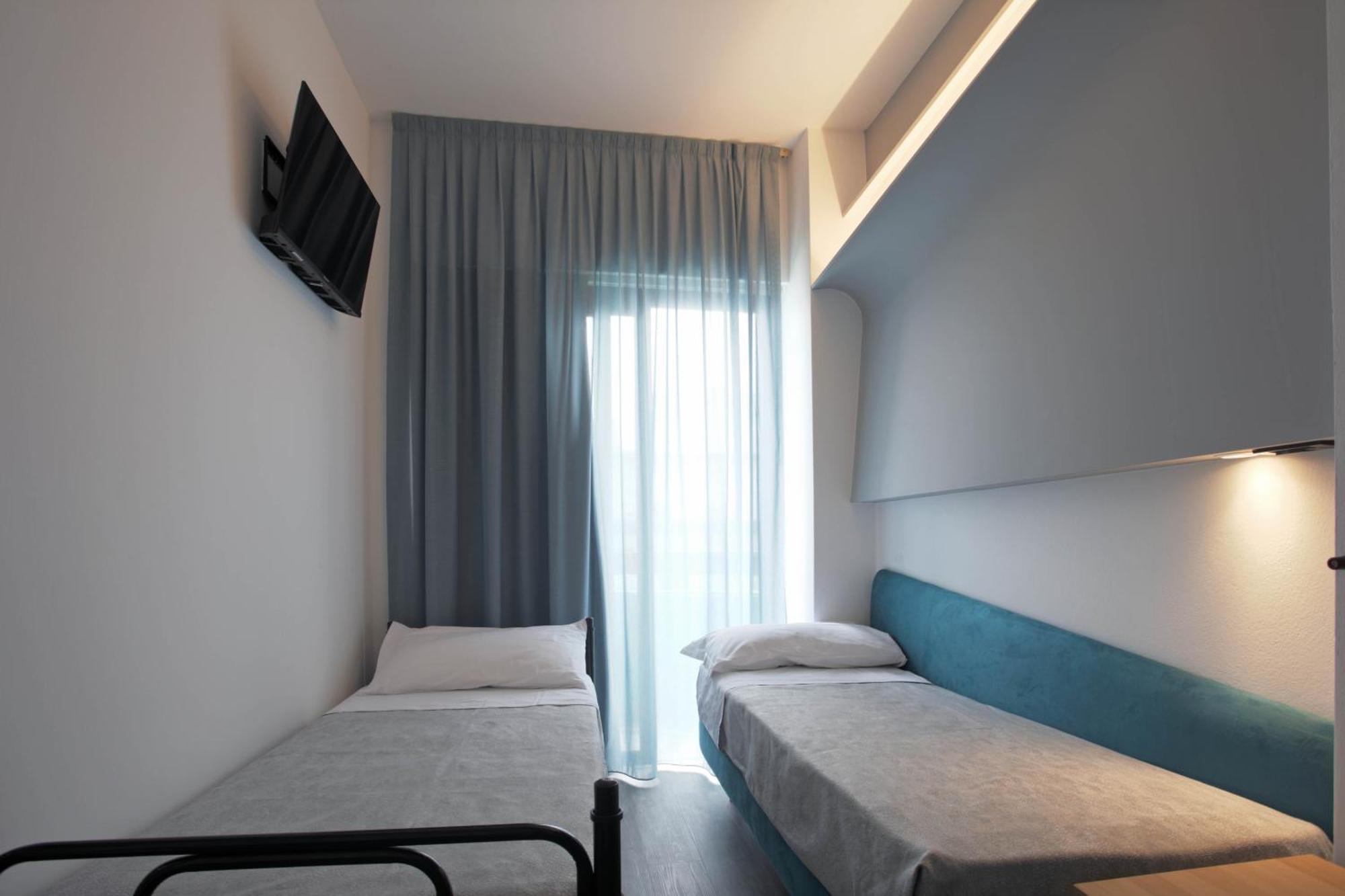 Hotel Ali D'Oro リミニ 部屋 写真
