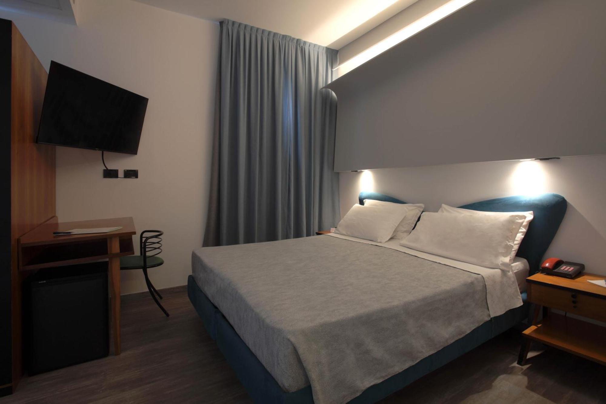 Hotel Ali D'Oro リミニ エクステリア 写真