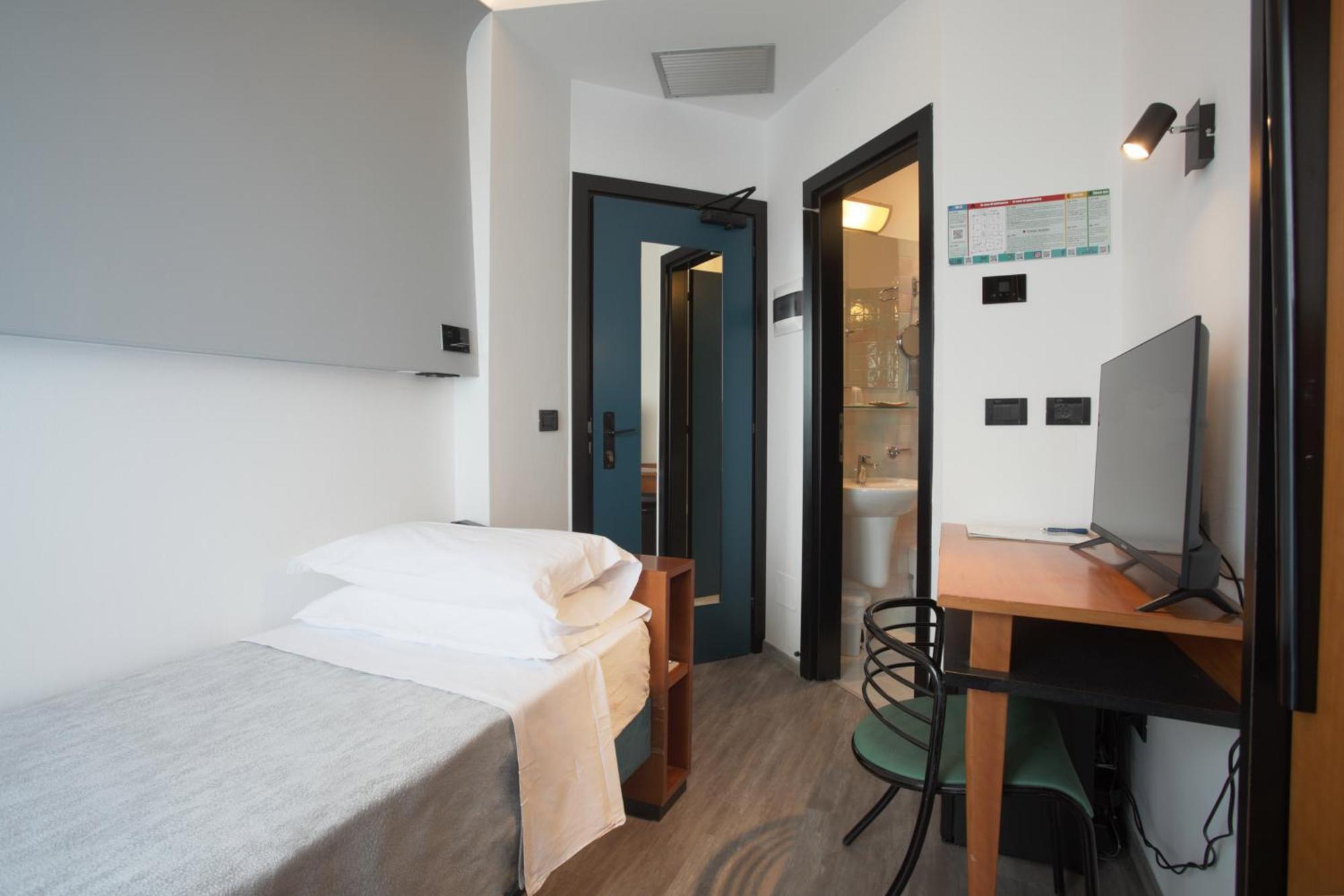 Hotel Ali D'Oro リミニ 部屋 写真